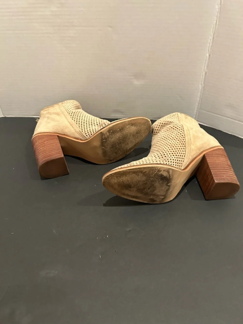 Steve Madden Tan Perforated Suede Ankle Boot  Beige size 6.5